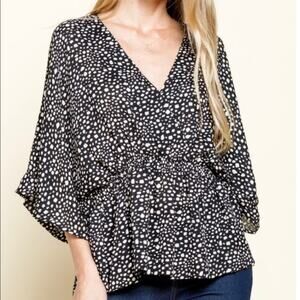 Mittoshop Faux Wrap Black Cream V-Neck Top Small NWT